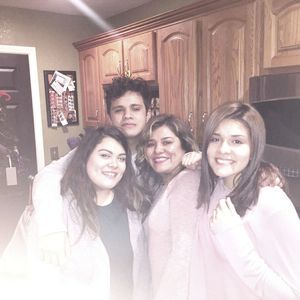 Meet your Posher, Anissa